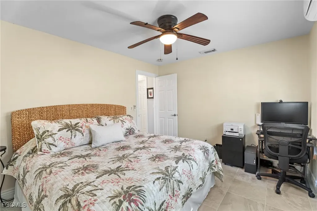 5313 SW 8th Court Cape Coral FL 33914