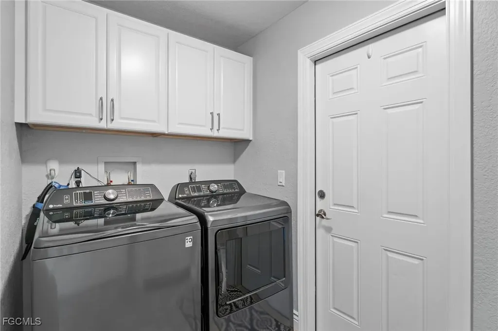 5313 SW 8th Court Cape Coral FL 33914