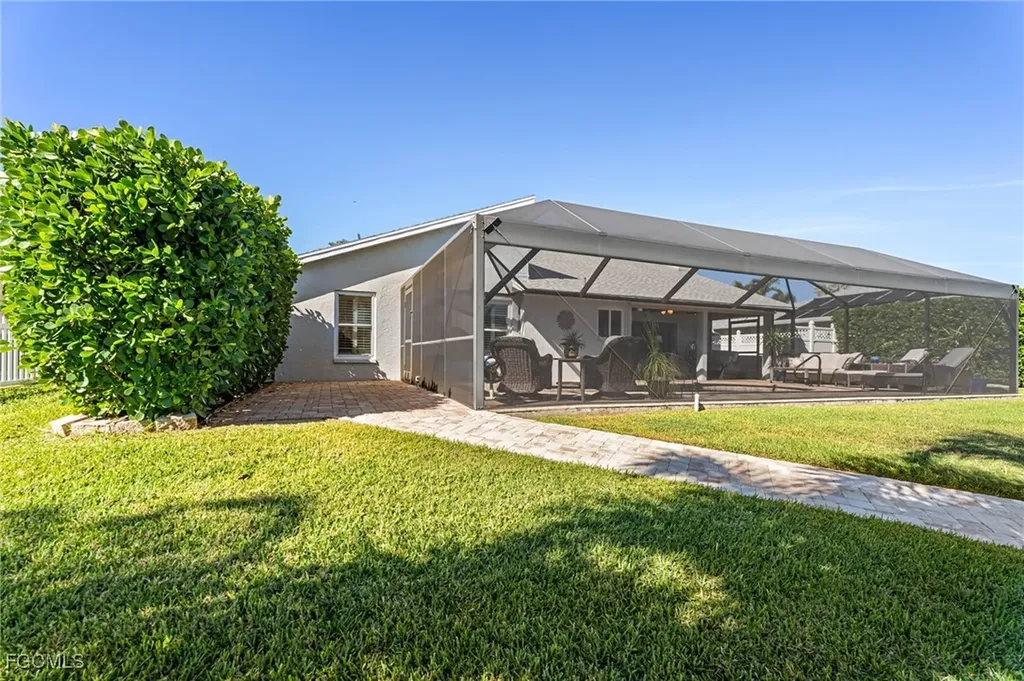 5313 SW 8th Court Cape Coral FL 33914