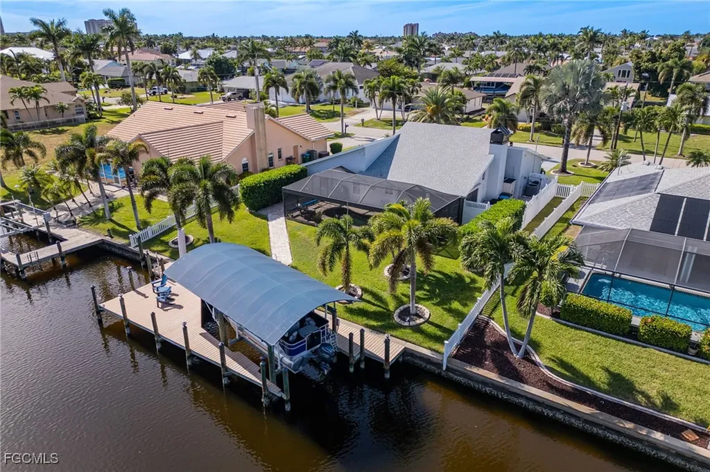 5313 SW 8th Court Cape Coral FL 33914