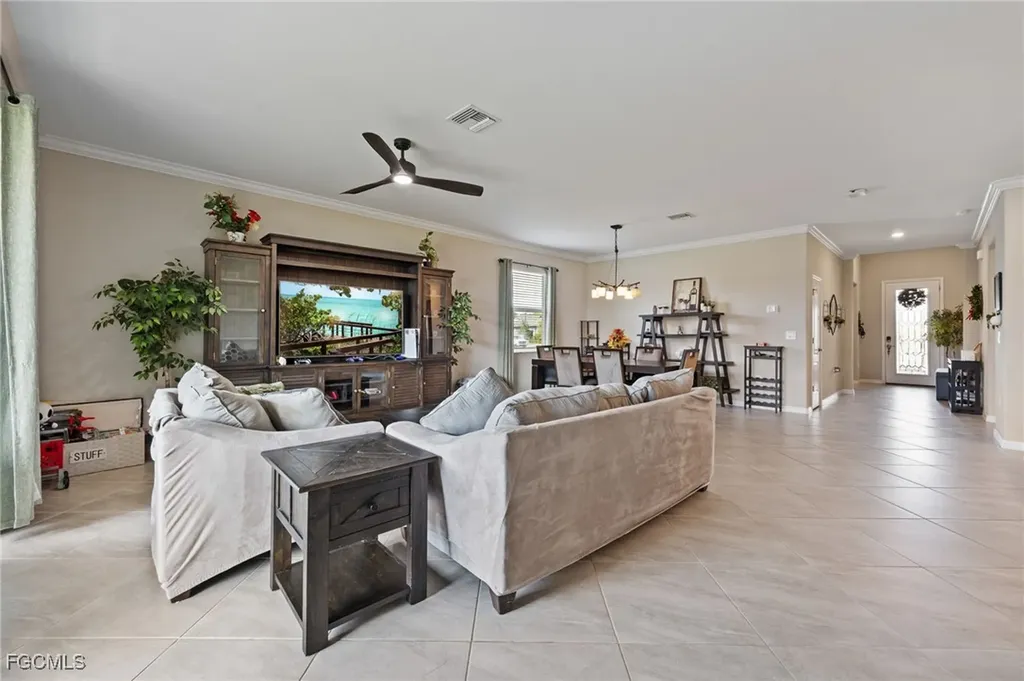 4040 E Hampton Circle Alva FL 33920