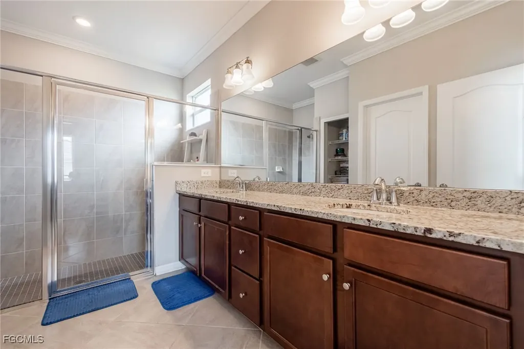 4040 E Hampton Circle Alva FL 33920