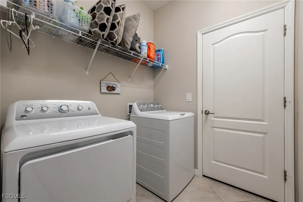 4040 E Hampton Circle Alva FL 33920