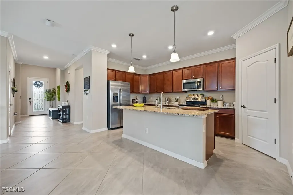 4040 E Hampton Circle Alva FL 33920