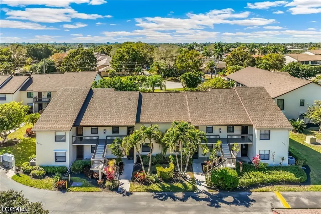 9305 Lake Park Drive Fort Myers FL 33919