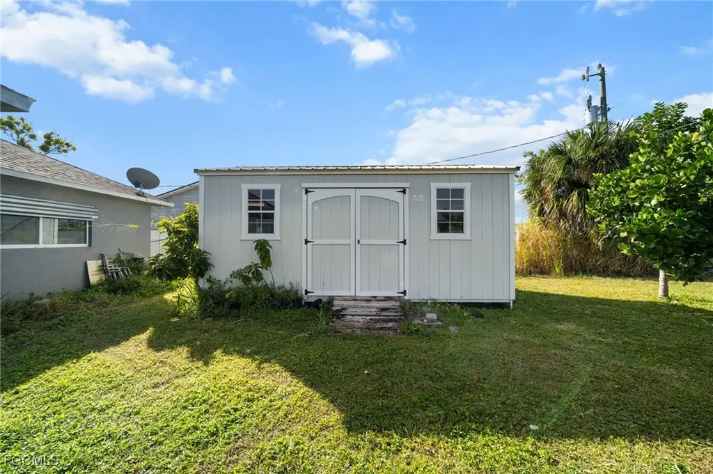 309 SW 29th Street Cape Coral FL 33914