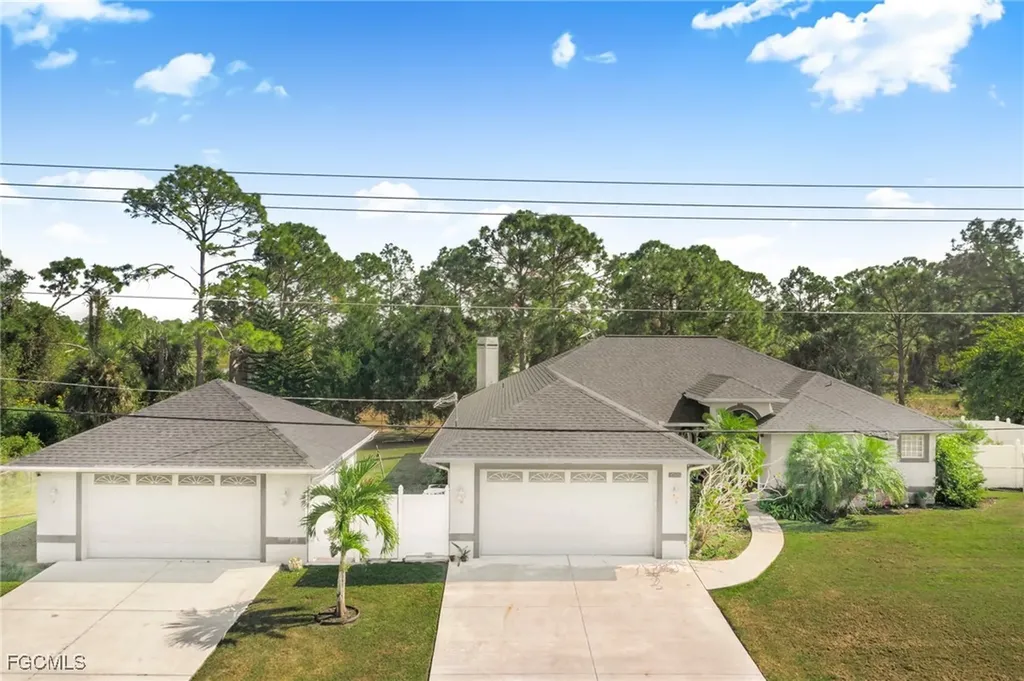 1069 Joponica Avenue S Lehigh Acres FL 33974