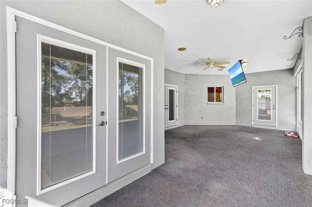 1069 Joponica Avenue S Lehigh Acres FL 33974