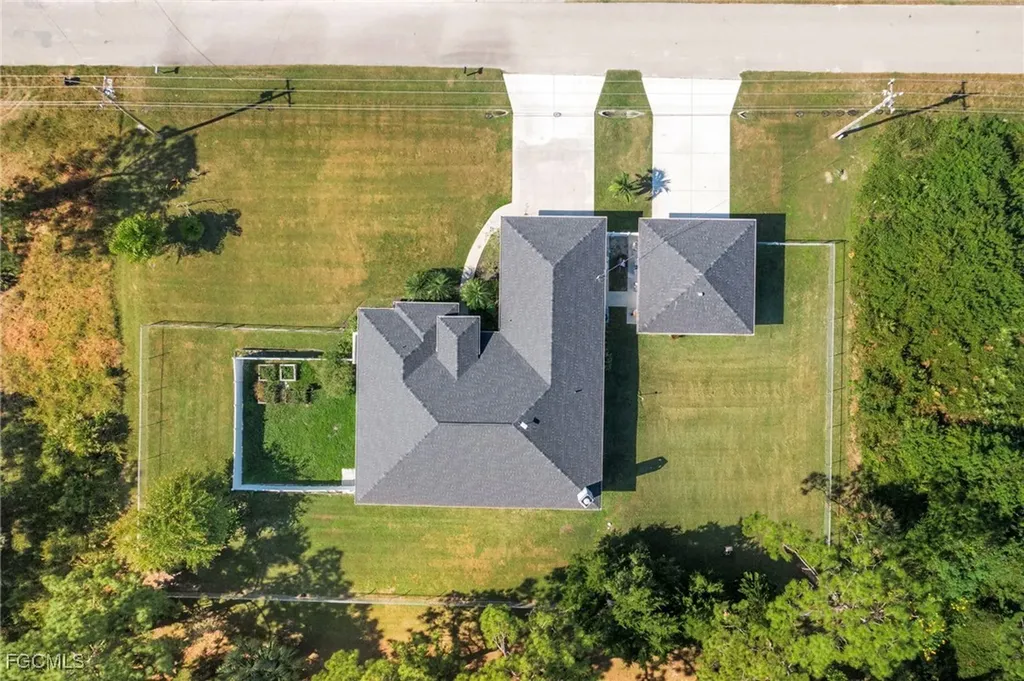 1069 Joponica Avenue S Lehigh Acres FL 33974