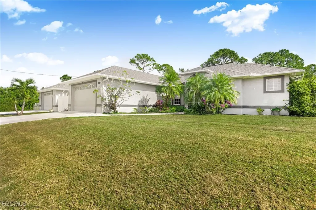 1069 Joponica Avenue S Lehigh Acres FL 33974