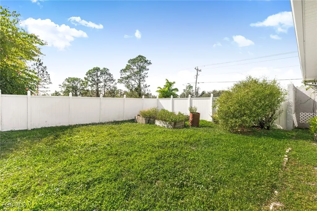 1069 Joponica Avenue S Lehigh Acres FL 33974