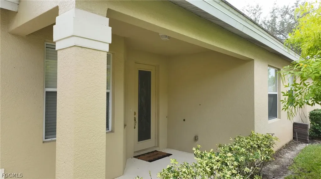 4808 Fairloop Run Lehigh Acres FL 33973