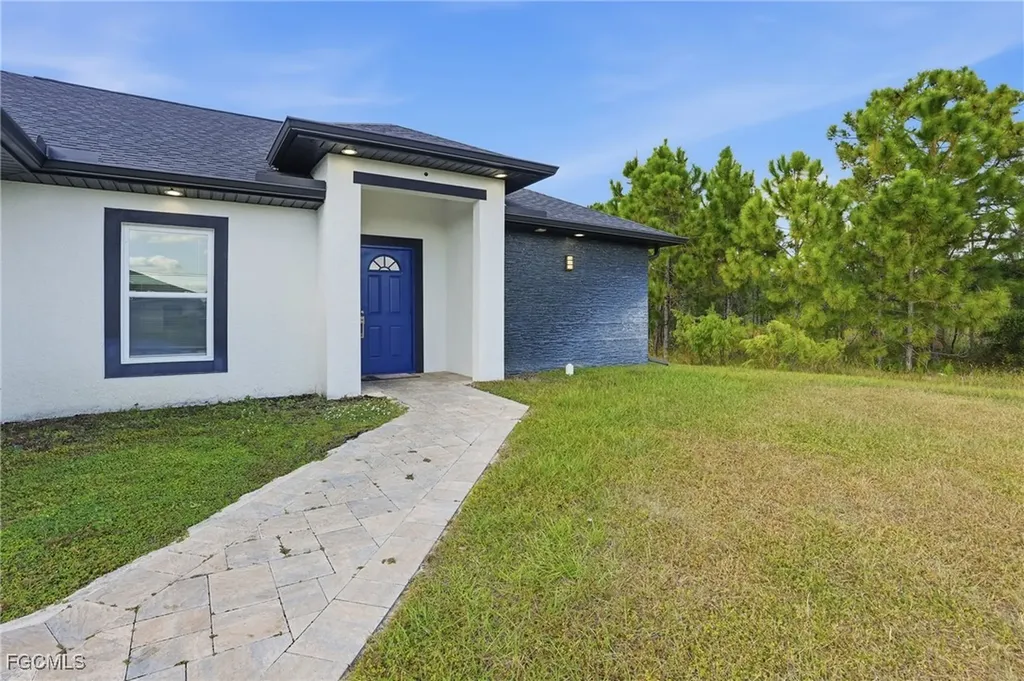 1013 Atherton Avenue Lehigh Acres FL 33971