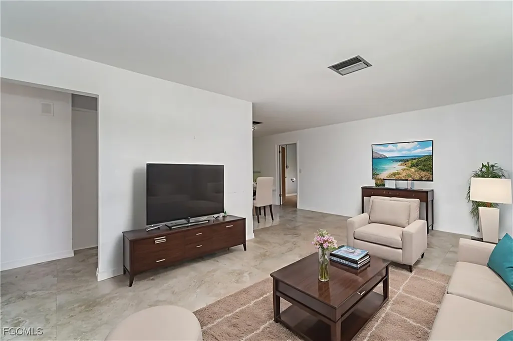 3106 SE 18th Place Cape Coral FL 33904
