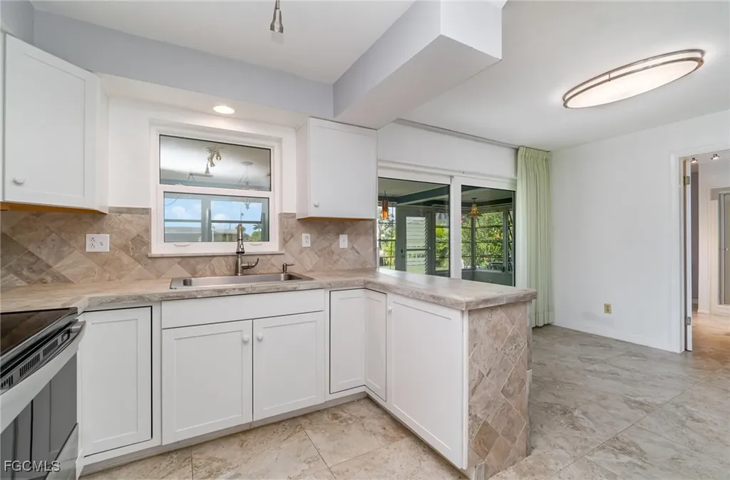 3106 SE 18th Place Cape Coral FL 33904