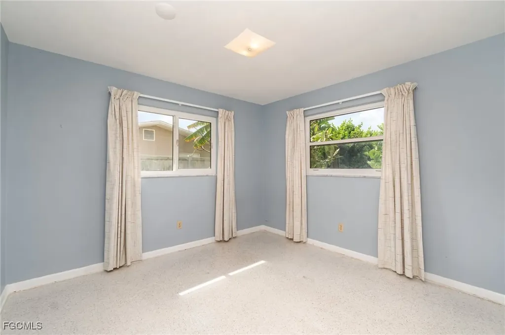 3106 SE 18th Place Cape Coral FL 33904