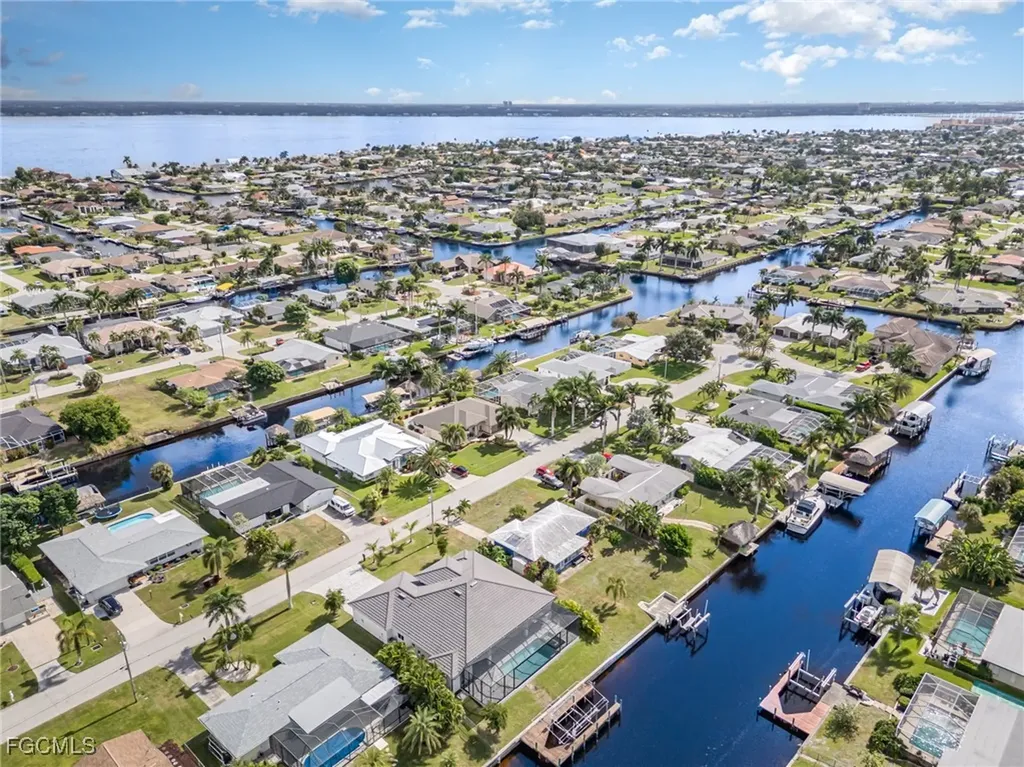 3106 SE 18th Place Cape Coral FL 33904