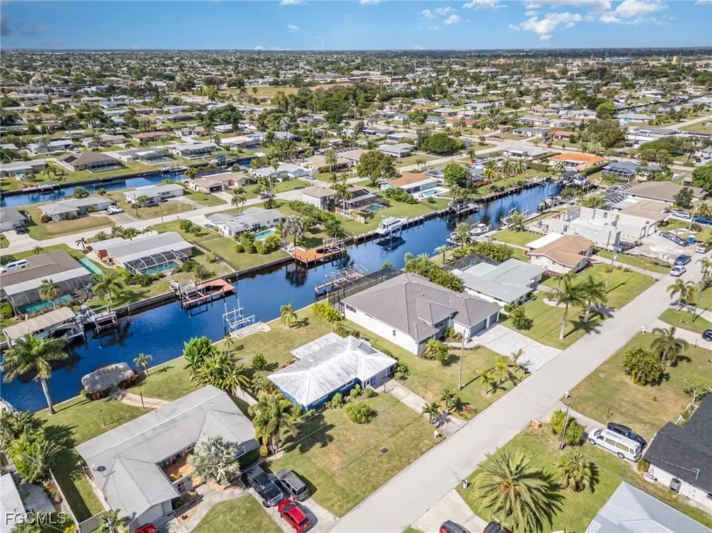 3106 SE 18th Place Cape Coral FL 33904