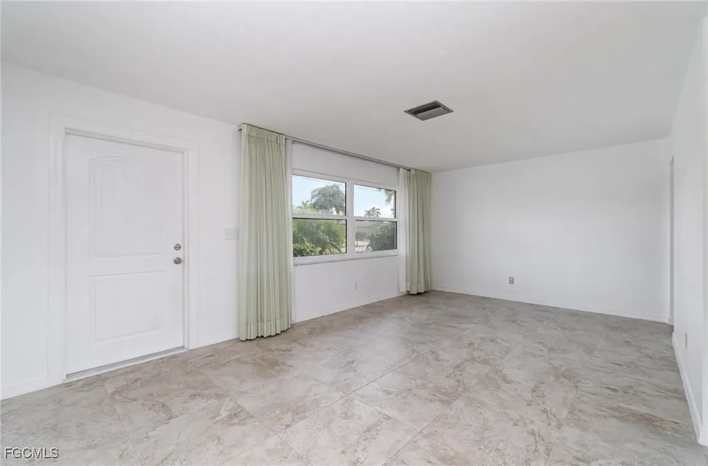 3106 SE 18th Place Cape Coral FL 33904