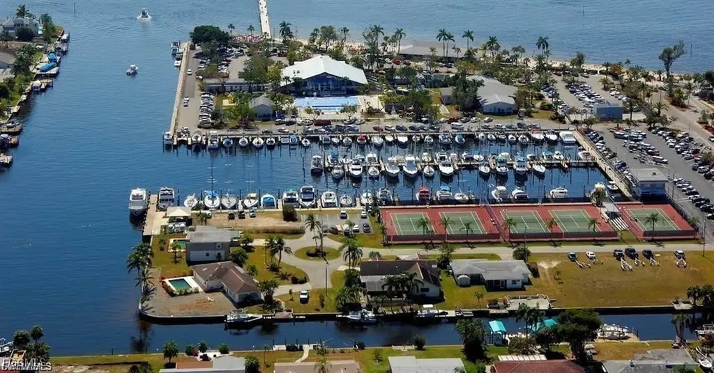 4421 NW 32nd Lane Cape Coral FL 33993