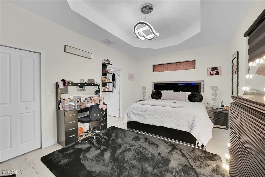 607 NW 16th Place Cape Coral FL 33993