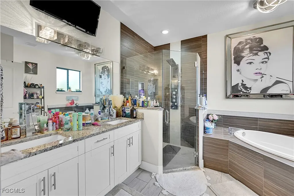 607 NW 16th Place Cape Coral FL 33993