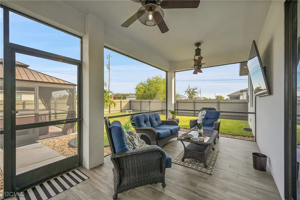 607 NW 16th Place Cape Coral FL 33993