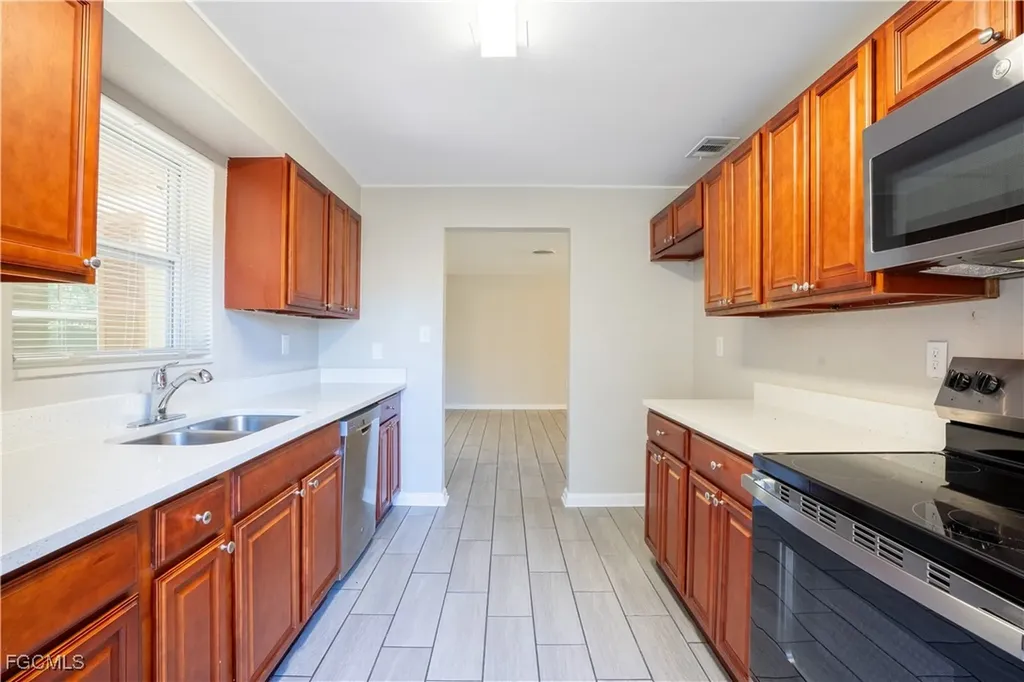 1259 Burtwood Drive Fort Myers FL 33901