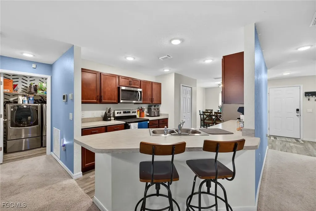 1511 NE 13th Terrace Cape Coral FL 33909