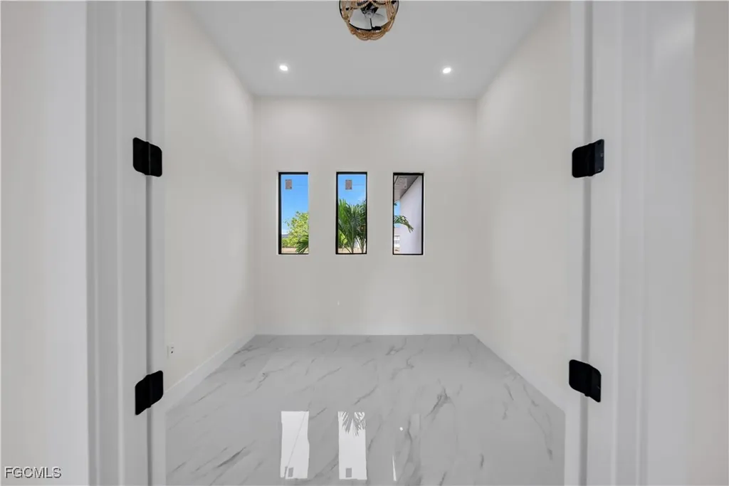 626 NE 8th Street Cape Coral FL 33909