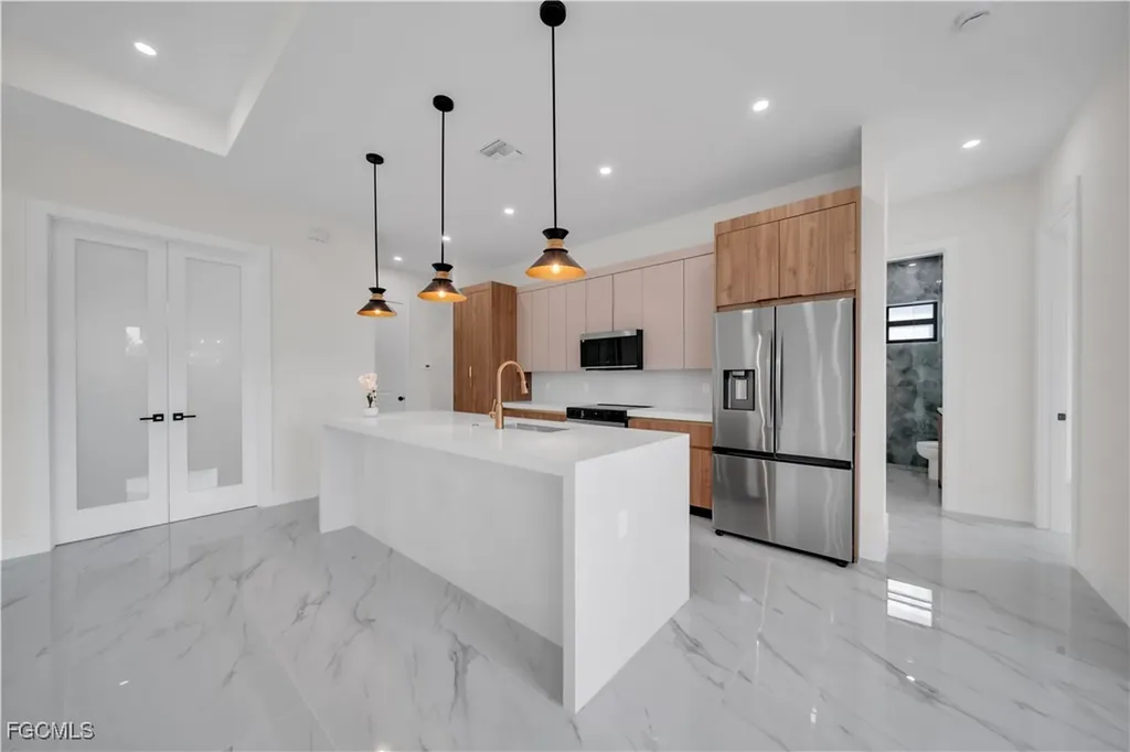 626 NE 8th Street Cape Coral FL 33909