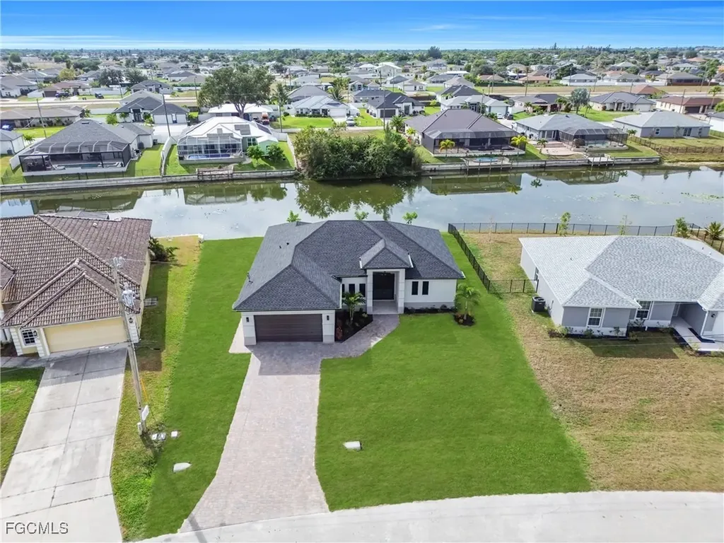 626 NE 8th Street Cape Coral FL 33909