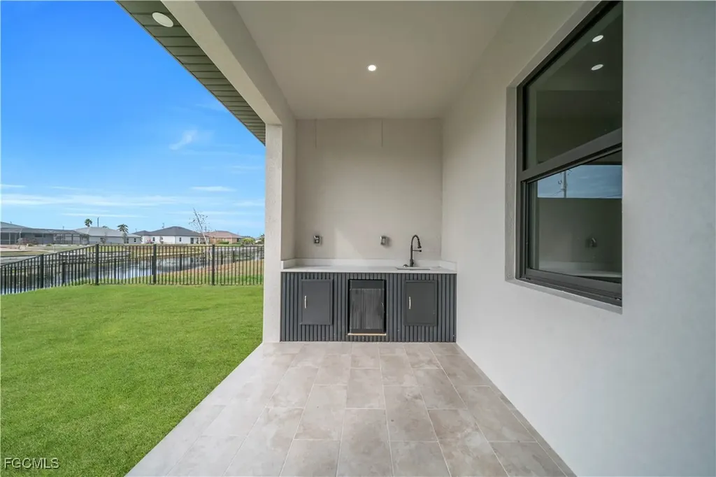 626 NE 8th Street Cape Coral FL 33909