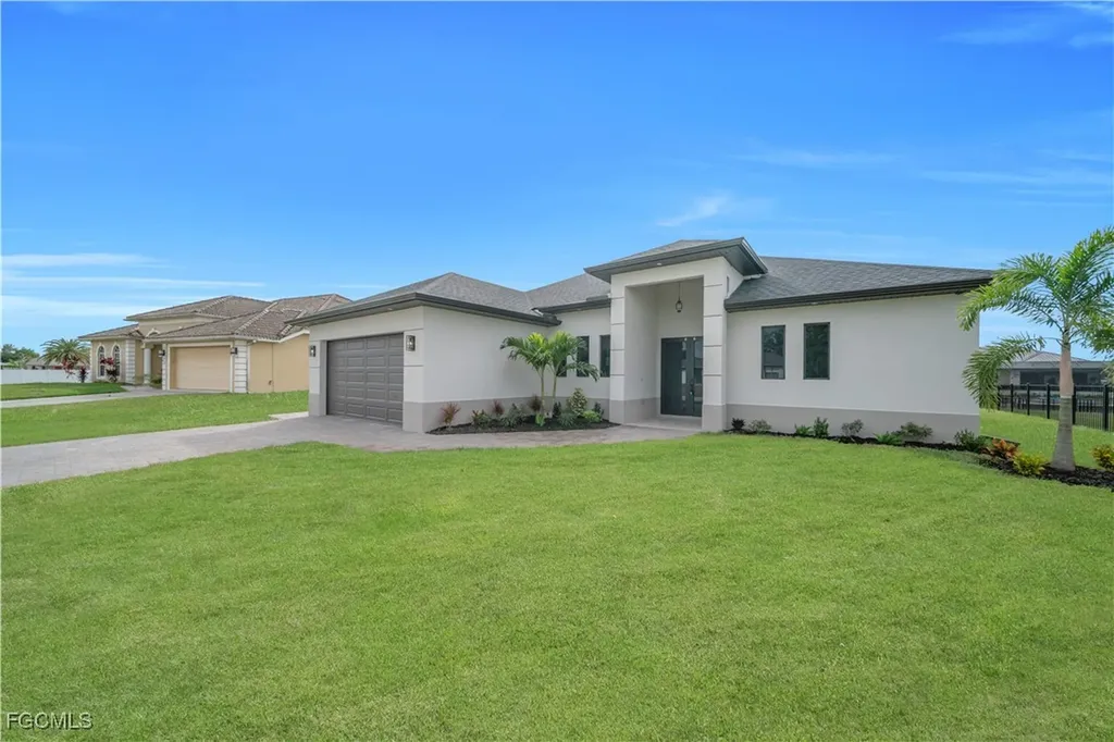 626 NE 8th Street Cape Coral FL 33909