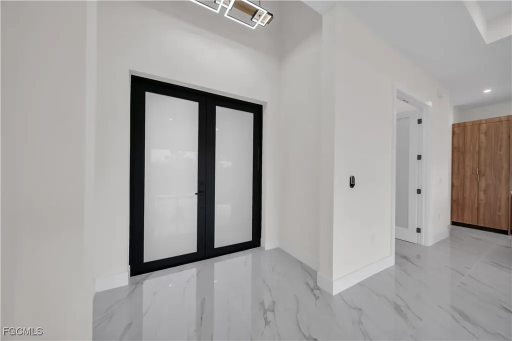 626 NE 8th Street Cape Coral FL 33909