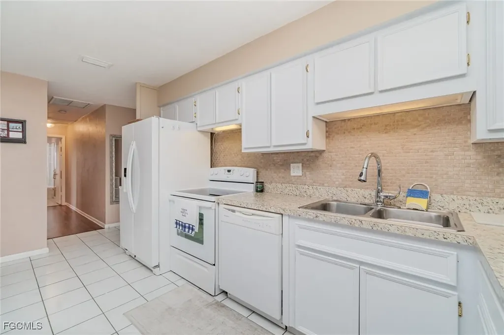 4802 Tudor Drive Cape Coral FL 33904