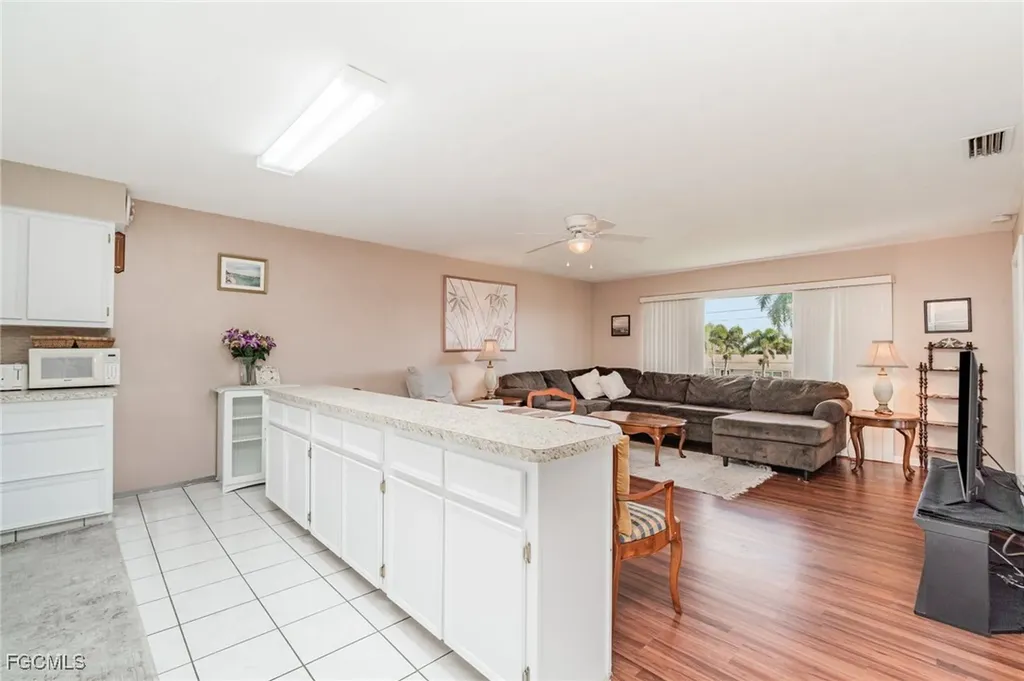 4802 Tudor Drive Cape Coral FL 33904