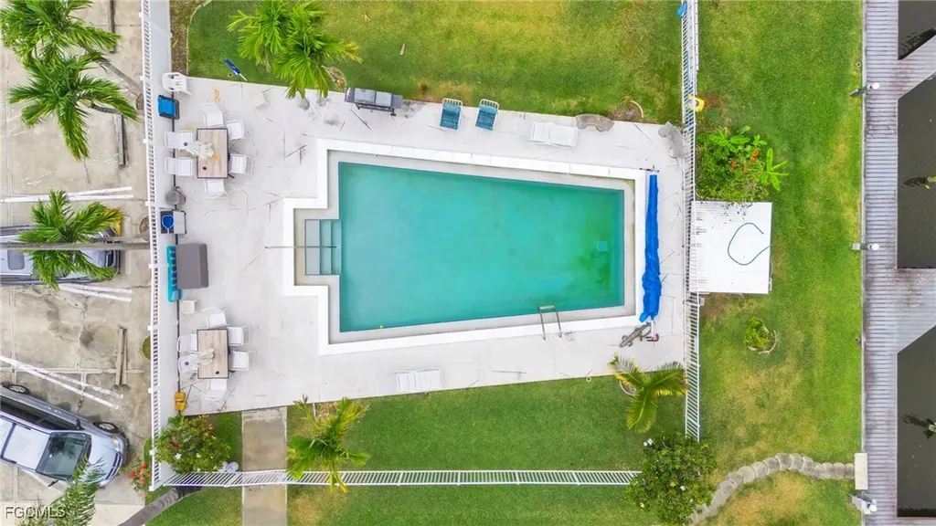 4802 Tudor Drive Cape Coral FL 33904