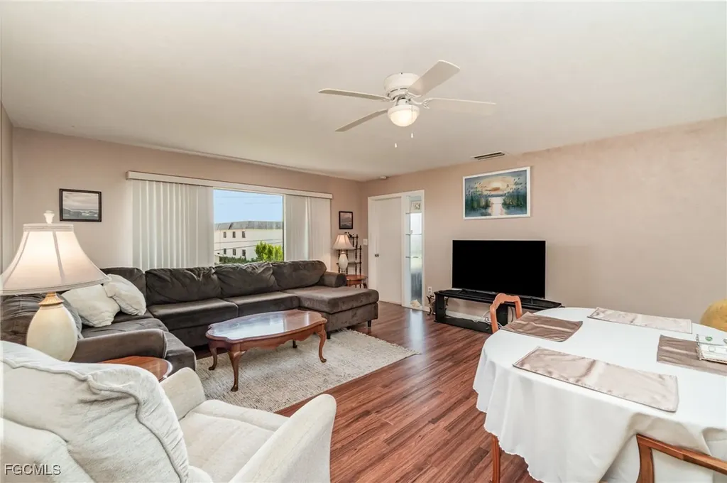 4802 Tudor Drive Cape Coral FL 33904