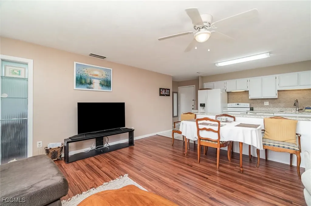 4802 Tudor Drive Cape Coral FL 33904