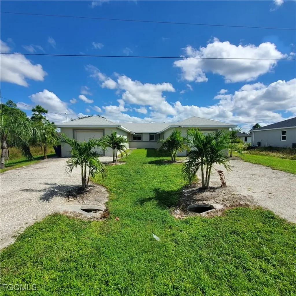 777 Bedford Drive Lehigh Acres FL 33974