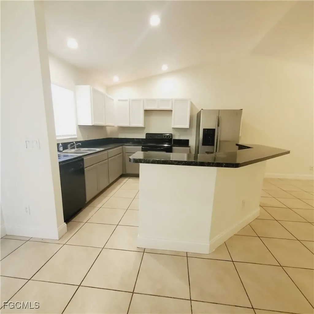 777 Bedford Drive Lehigh Acres FL 33974
