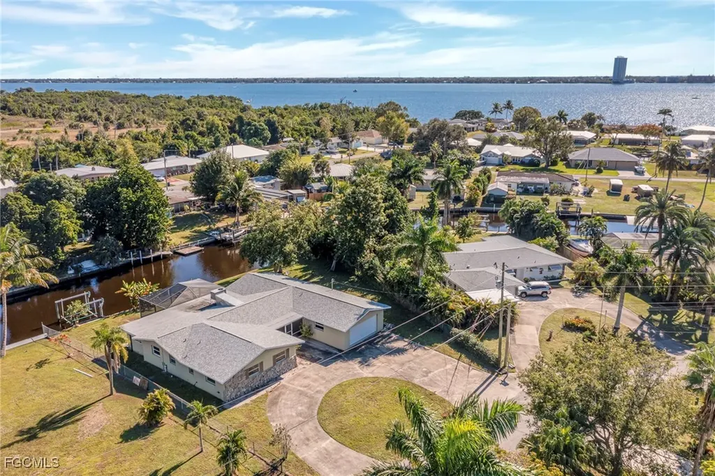 1366 Sunrise Drive North Fort Myers FL 33917