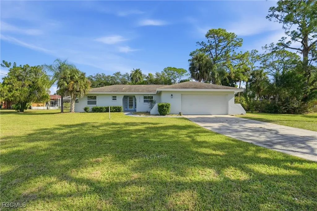13724 River Forest Drive Fort Myers FL 33905