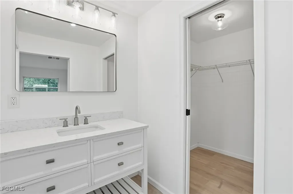 13724 River Forest Drive Fort Myers FL 33905