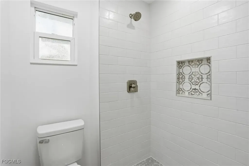 13724 River Forest Drive Fort Myers FL 33905