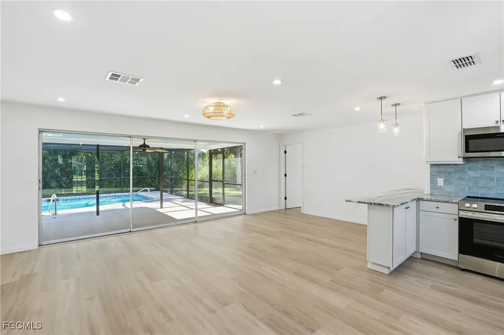 13724 River Forest Drive Fort Myers FL 33905