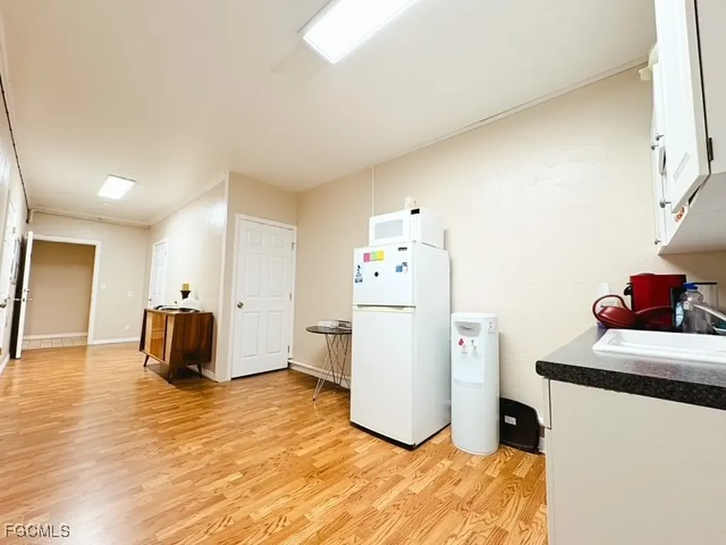 12165 Metro Parkway Fort Myers FL 33966