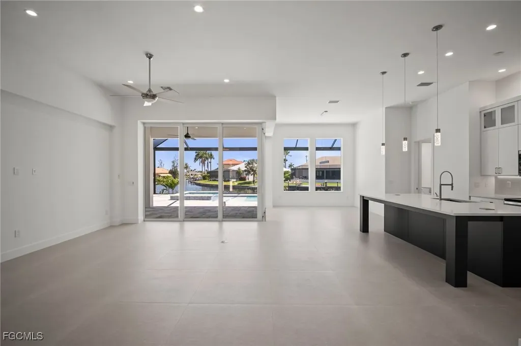 2304 SW 38th Terrace Cape Coral FL 33914