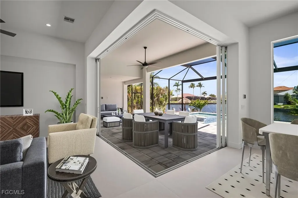 2304 SW 38th Terrace Cape Coral FL 33914